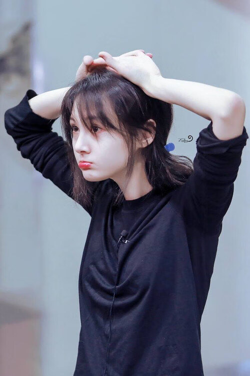 开云官方-_勇士三分如喷泉,连胜纪录不停_,勇士三分绝杀  第3张 开云官方-_勇士三分如喷泉,连胜纪录不停_,勇士三分绝杀  第3张